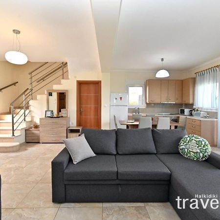 Villa Iris By Rentalspro Services - Agios Mamas Beach المظهر الخارجي الصورة