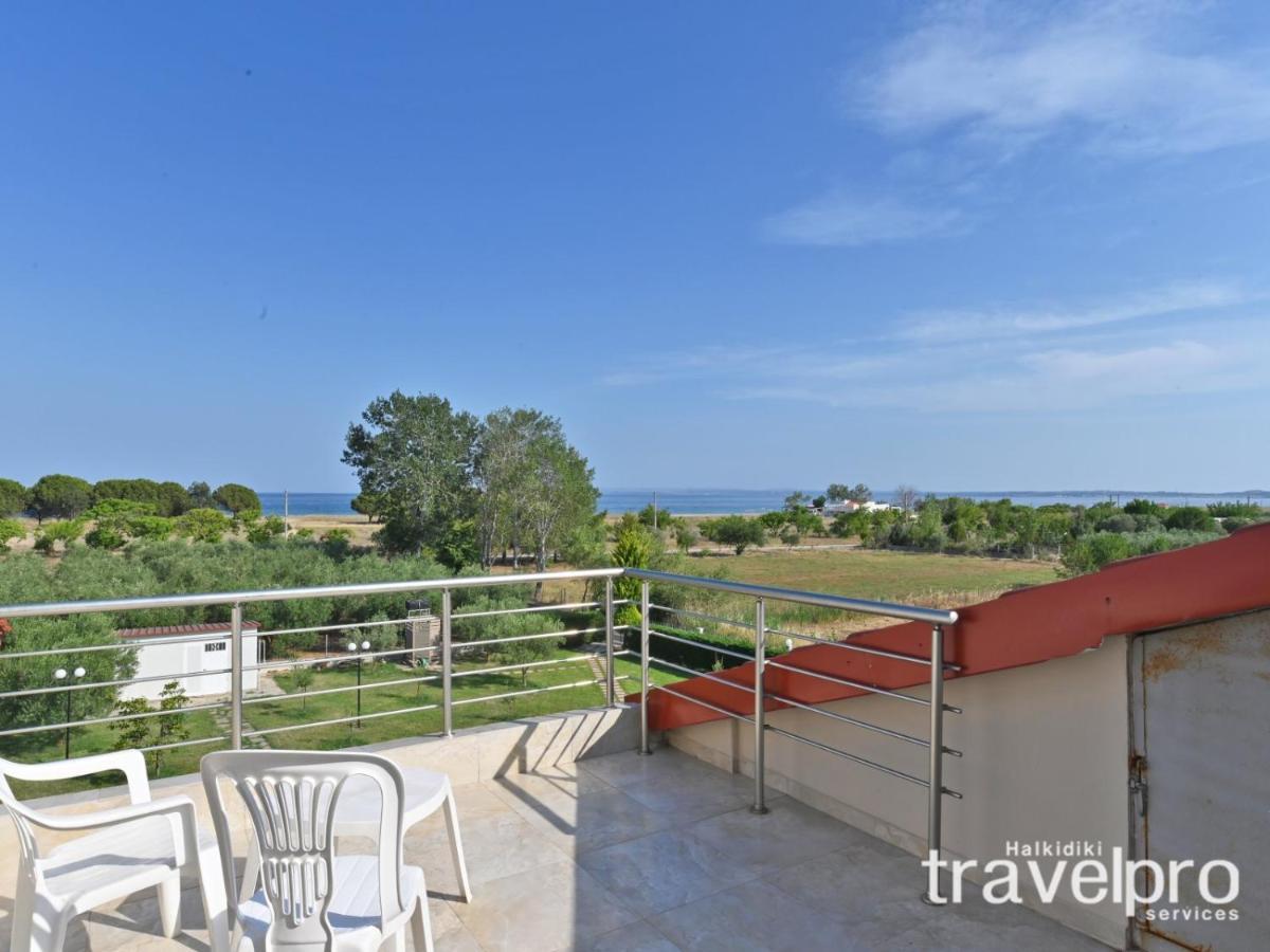 Villa Iris By Rentalspro Services - Agios Mamas Beach المظهر الخارجي الصورة