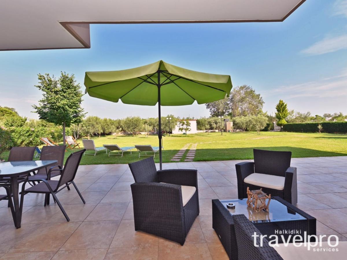 Villa Iris By Rentalspro Services - Agios Mamas Beach المظهر الخارجي الصورة