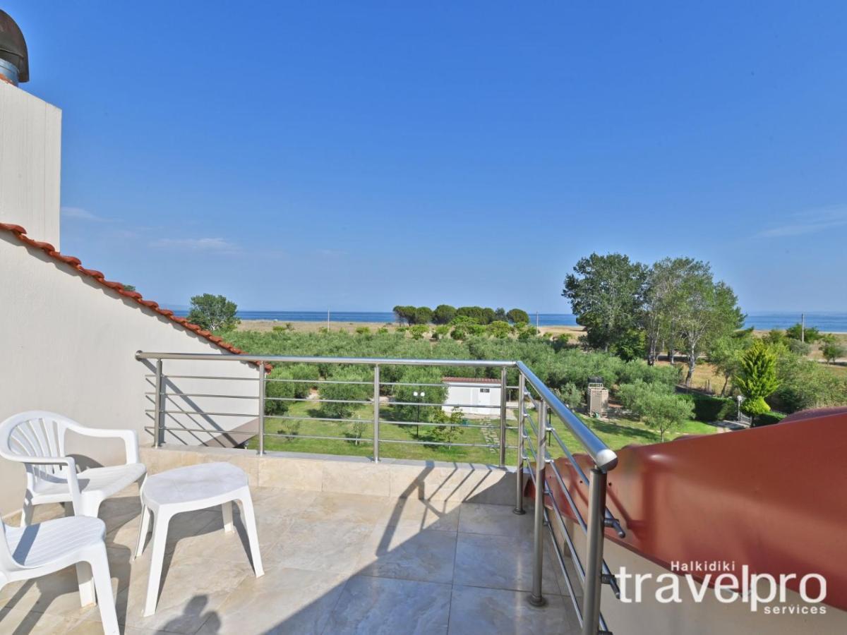 Villa Iris By Rentalspro Services - Agios Mamas Beach المظهر الخارجي الصورة