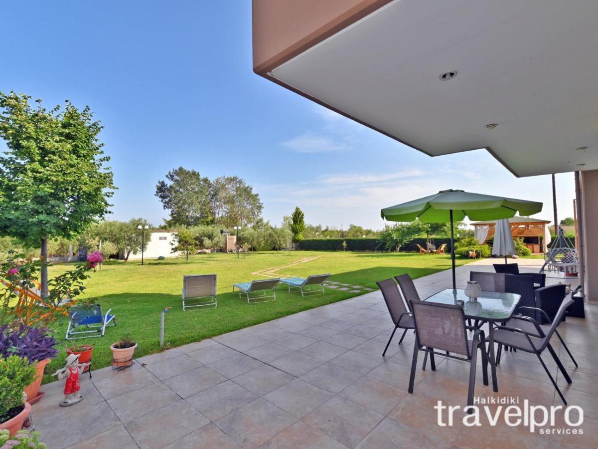 Villa Iris By Rentalspro Services - Agios Mamas Beach المظهر الخارجي الصورة