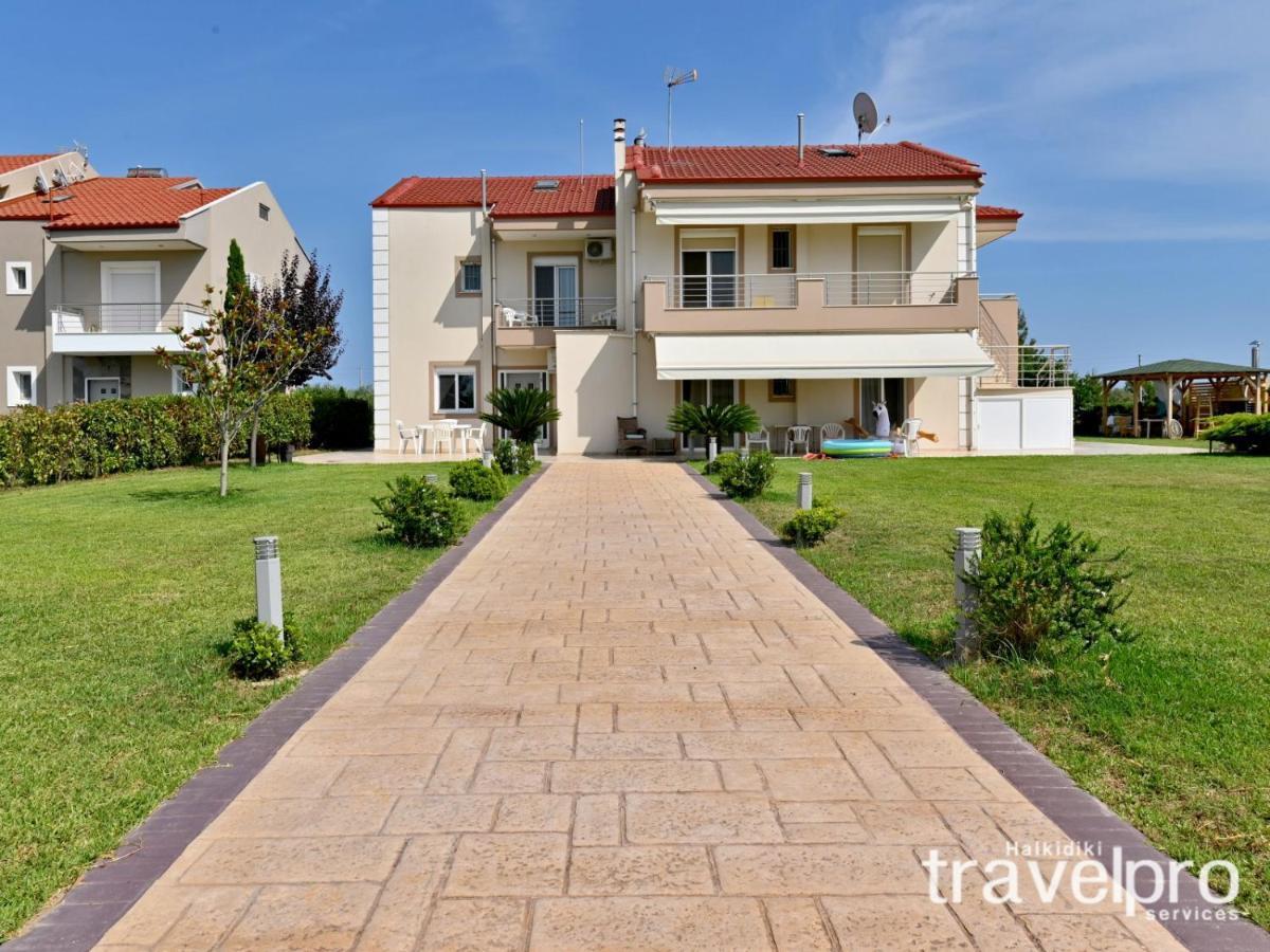 Villa Iris By Rentalspro Services - Agios Mamas Beach المظهر الخارجي الصورة
