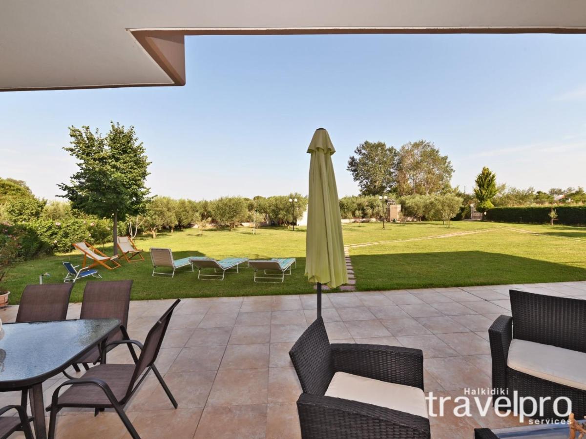 Villa Iris By Rentalspro Services - Agios Mamas Beach المظهر الخارجي الصورة