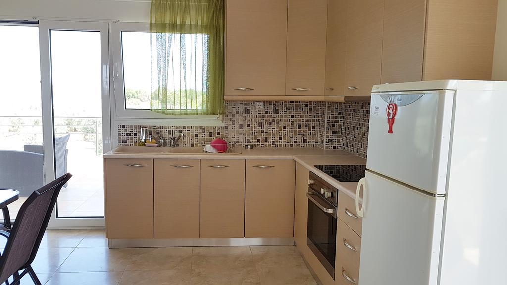 Villa Iris By Rentalspro Services - Agios Mamas Beach المظهر الخارجي الصورة