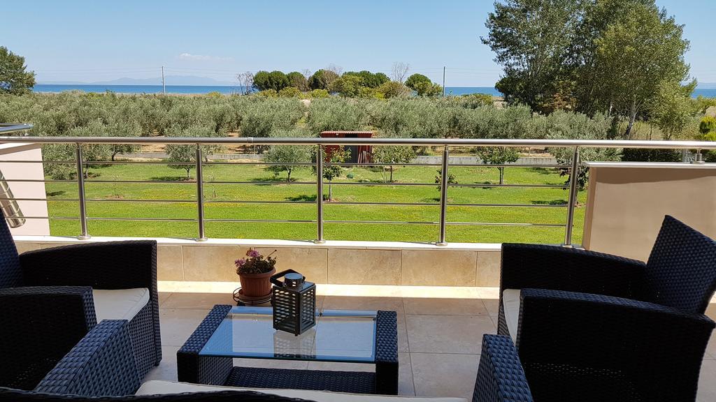 Villa Iris By Rentalspro Services - Agios Mamas Beach المظهر الخارجي الصورة