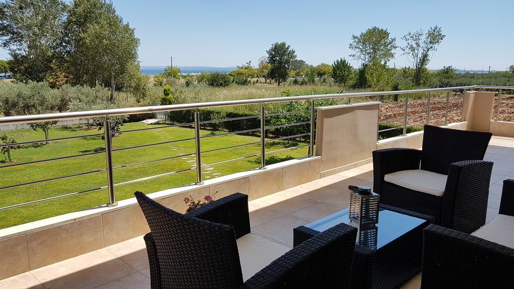 Villa Iris By Rentalspro Services - Agios Mamas Beach المظهر الخارجي الصورة