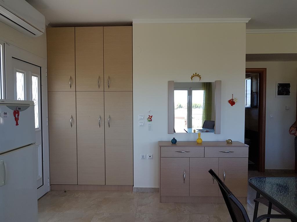 Villa Iris By Rentalspro Services - Agios Mamas Beach المظهر الخارجي الصورة